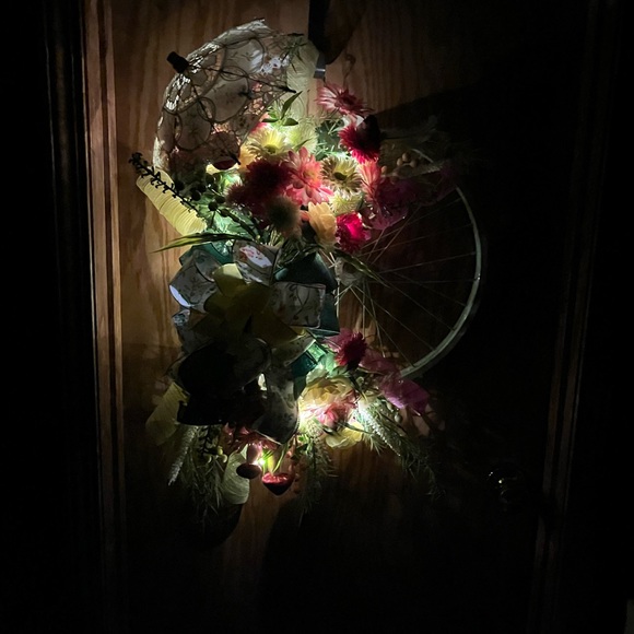 Spring spoke wreath - Picture 5 of 7